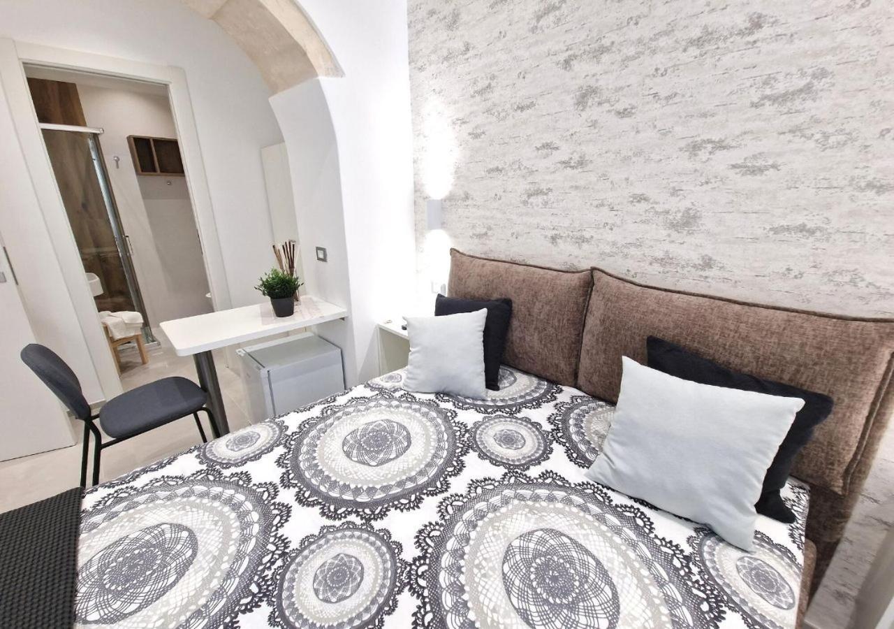 B&B Tra Le Vie Del Borgo Вьесте Экстерьер фото